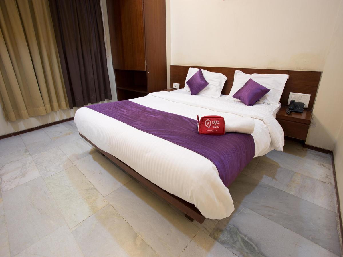 Hotel Oyo 13771 Executive Residency Pune Esterno foto
