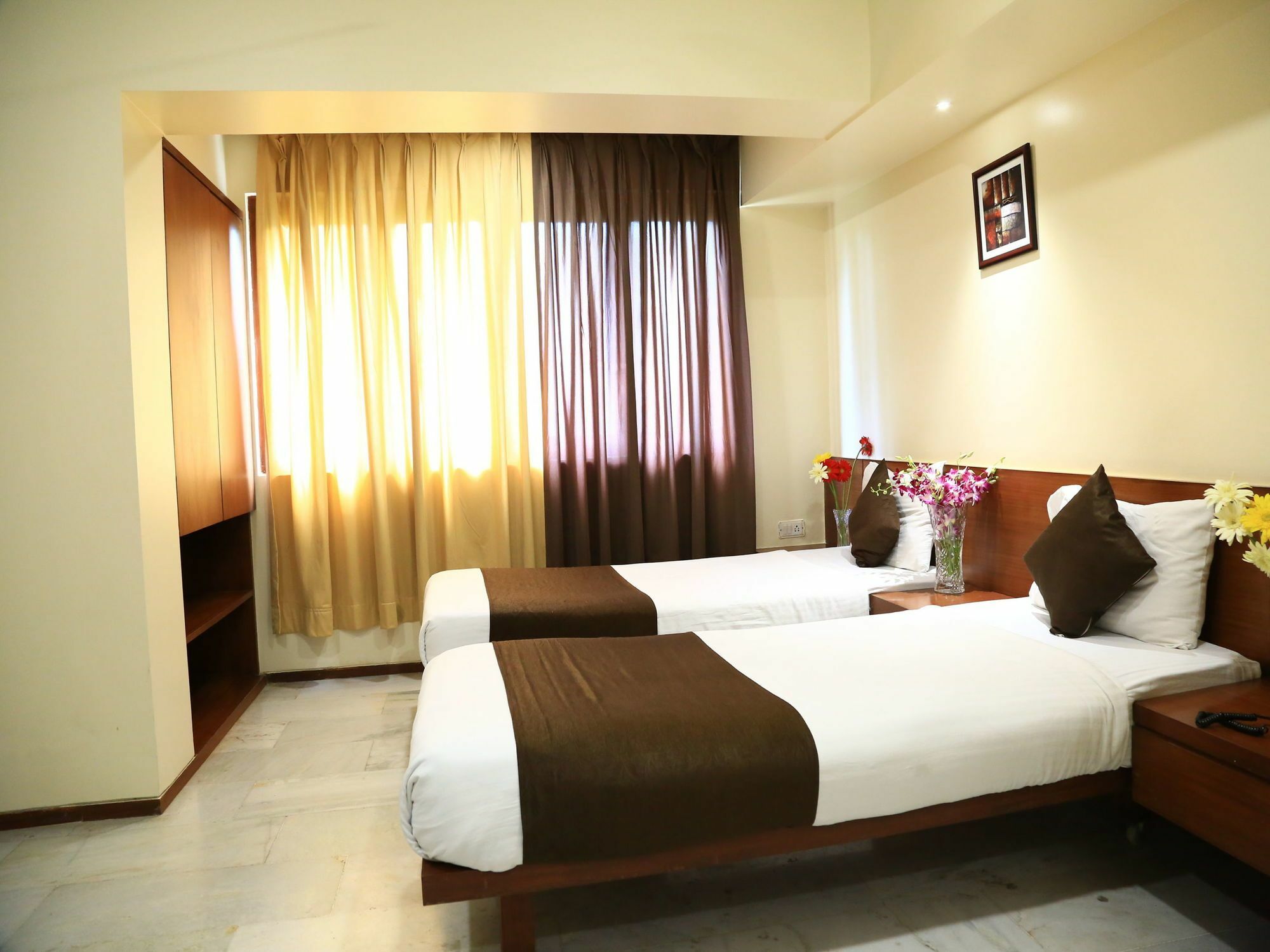 Hotel Oyo 13771 Executive Residency Pune Esterno foto