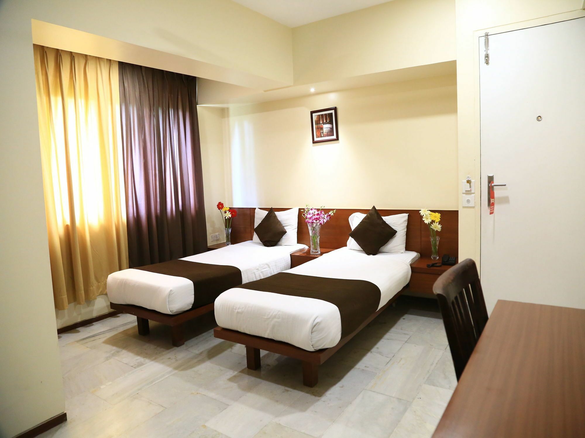 Hotel Oyo 13771 Executive Residency Pune Esterno foto